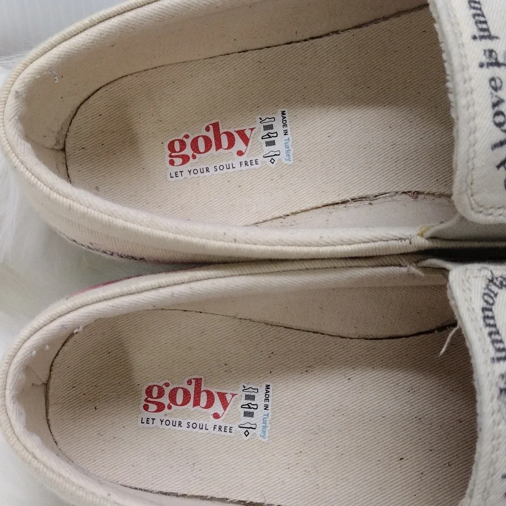 Goby Skull Shoes - Picture 8 of 9